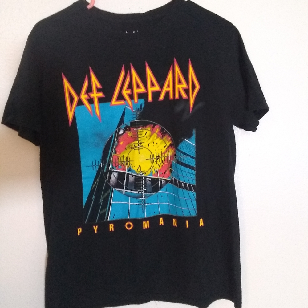 Def leppard t shirt